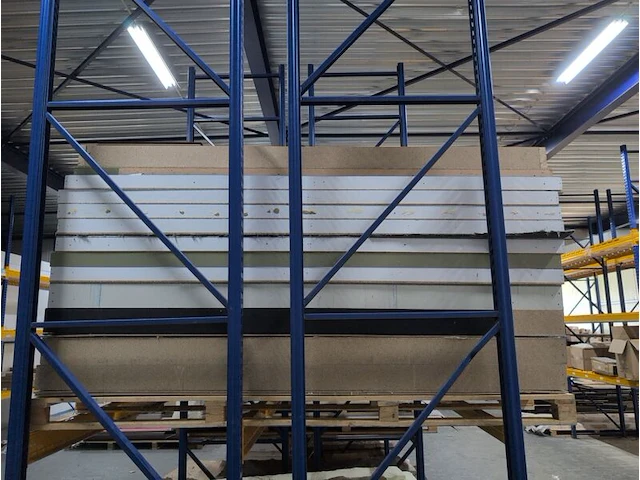 Partij beurs/stand materiaal - afbeelding 6 van  13