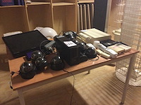 Partij beveiligingsapparatuur - afbeelding 1 van  4