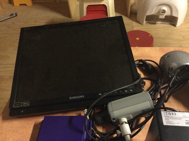 Partij beveiligingsapparatuur - afbeelding 4 van  4