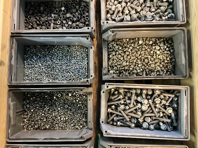 Partij bevestigingmiddelen - afbeelding 3 van  4