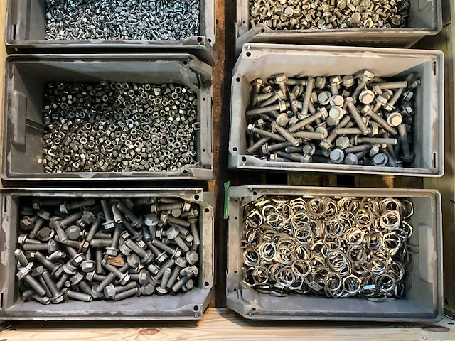 Partij bevestigingmiddelen - afbeelding 4 van  4