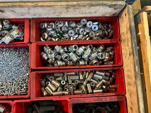 Partij bevestigingmiddelen - afbeelding 4 van  6