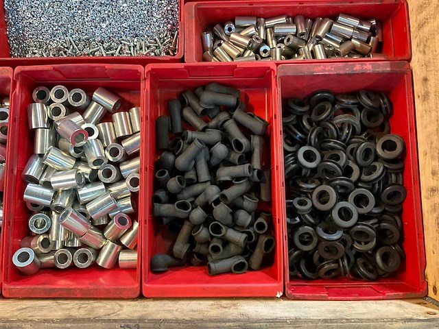 Partij bevestigingmiddelen - afbeelding 6 van  6