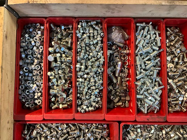 Partij bevestigingmiddelen - afbeelding 2 van  6