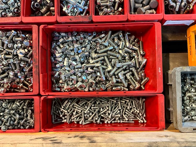 Partij bevestigingmiddelen - afbeelding 5 van  6