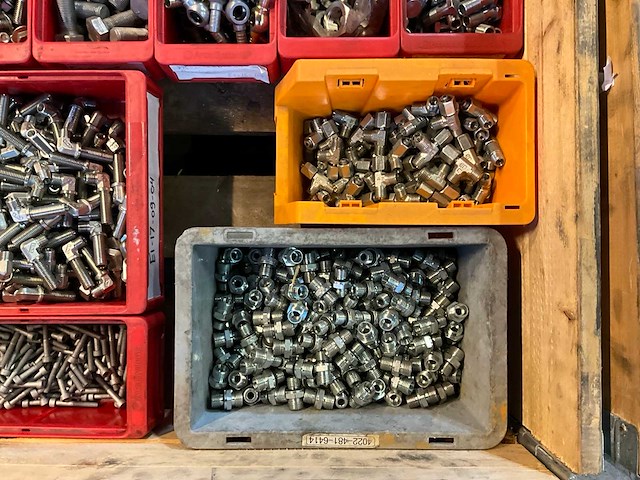 Partij bevestigingmiddelen - afbeelding 6 van  6