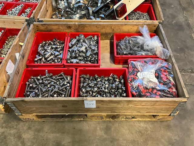 Partij bevestigingmiddelen - afbeelding 1 van  5