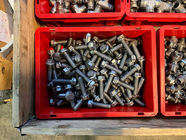 Partij bevestigingmiddelen - afbeelding 3 van  5