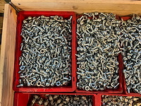 Partij bevestigingmiddelen - afbeelding 2 van  6