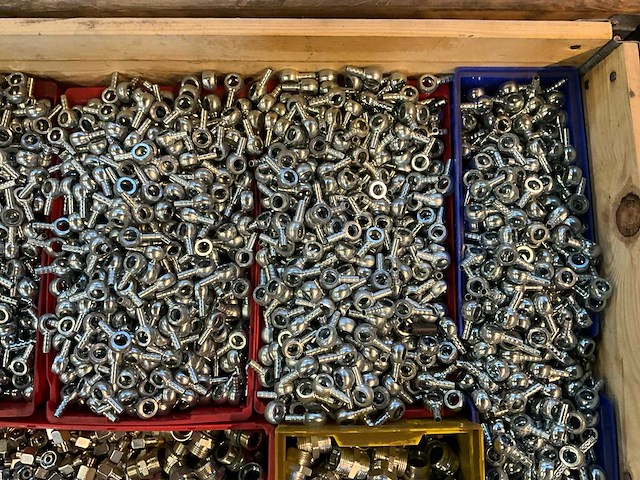 Partij bevestigingmiddelen - afbeelding 3 van  6