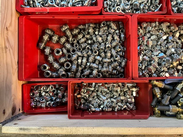 Partij bevestigingmiddelen - afbeelding 4 van  6