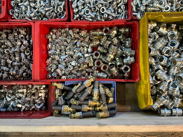 Partij bevestigingmiddelen - afbeelding 5 van  6