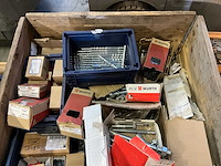 Partij bevestigingmiddelen - afbeelding 3 van  5