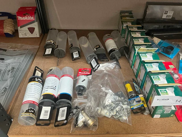 Partij bevestigings- en montagematerialen - afbeelding 2 van  4