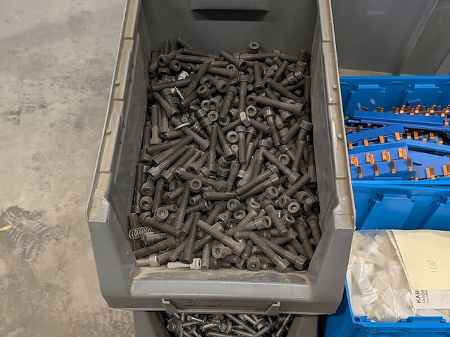 Partij bevestigings- en montagematerialen - afbeelding 4 van  10