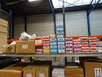 Partij bevestigingsmateriaal, 26 verpakkingen