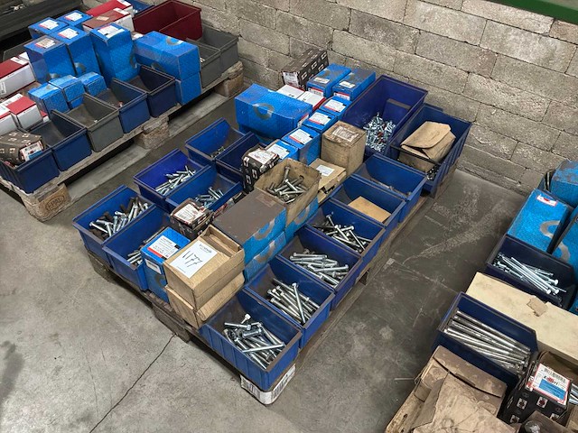 Partij bevestigingsmateriaal (c) - afbeelding 1 van  5