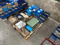 Partij bevestigingsmateriaal (c) - afbeelding 1 van  5