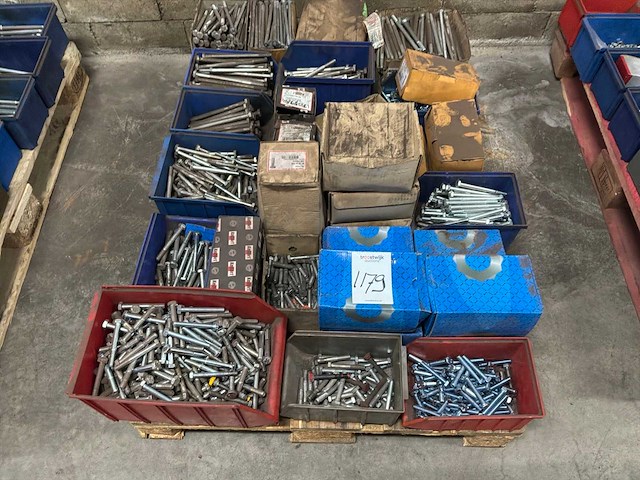 Partij bevestigingsmateriaal (c) - afbeelding 2 van  3