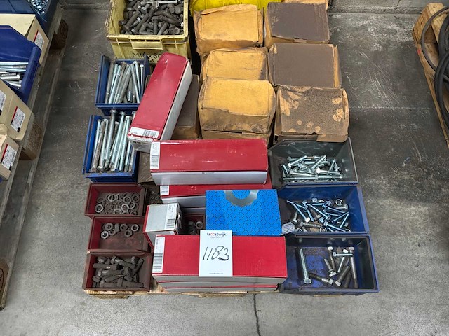 Partij bevestigingsmateriaal (c) - afbeelding 2 van  4