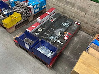 Partij bevestigingsmateriaal (c) - afbeelding 1 van  4