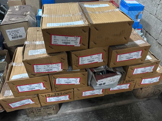 Partij bevestigingsmateriaal (c) - afbeelding 8 van  8