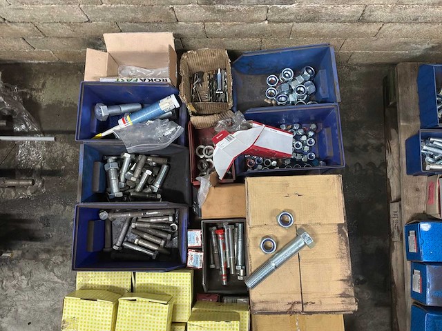 Partij bevestigingsmateriaal (c) - afbeelding 8 van  8