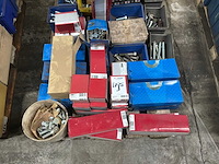 Partij bevestigingsmateriaal (c) - afbeelding 2 van  7