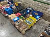 Partij bevestigingsmateriaal (c) - afbeelding 1 van  5