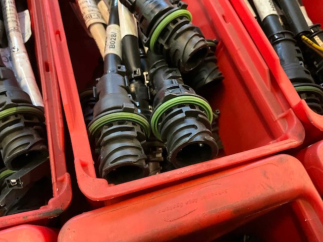 Partij bevestigingsmateriaal en koppelingen - afbeelding 8 van  9