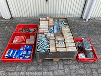Partij bevestigingsmateriaal en lagers - afbeelding 1 van  2