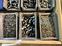 Partij bevestigingsmateriaal en slangklemmen - afbeelding 5 van  5