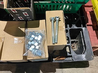 Partij bevestigingsmateriaal en stuurunits - afbeelding 5 van  5