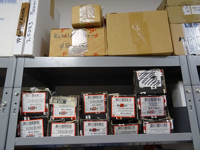 Partij bevestigingsmateriaal met stelling - afbeelding 7 van  31