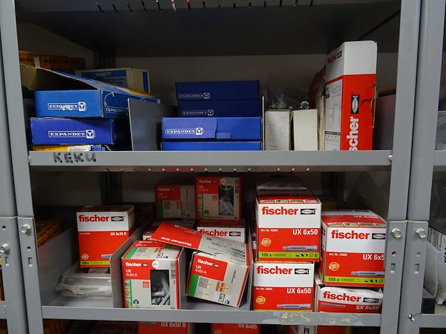 Partij bevestigingsmateriaal met stelling - afbeelding 8 van  31