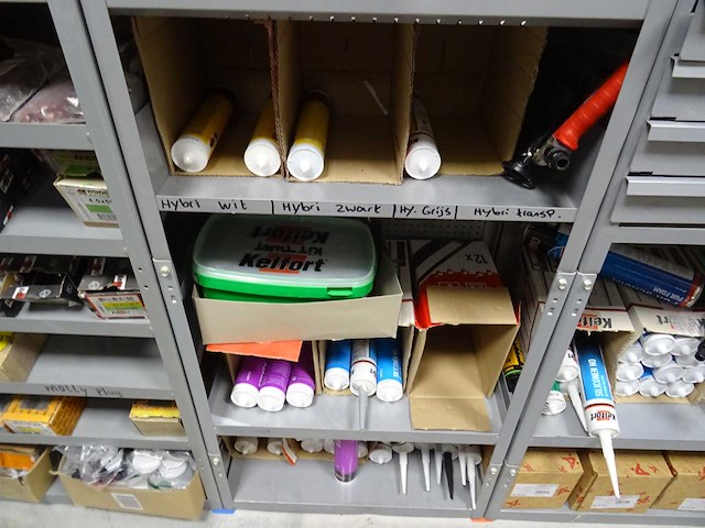 Partij bevestigingsmateriaal met stelling - afbeelding 10 van  31