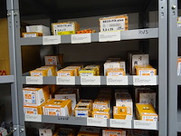 Partij bevestigingsmateriaal met stelling - afbeelding 16 van  31