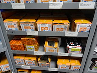 Partij bevestigingsmateriaal met stelling - afbeelding 18 van  31