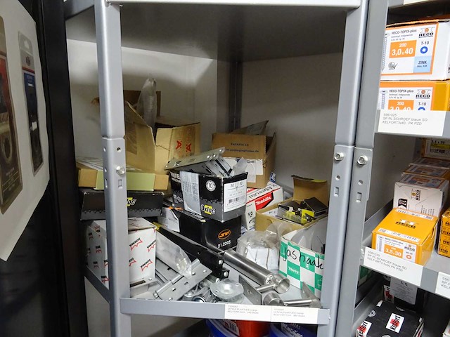 Partij bevestigingsmateriaal met stelling - afbeelding 22 van  31