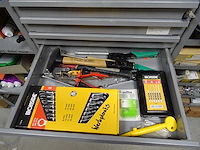 Partij bevestigingsmateriaal met stelling - afbeelding 30 van  31