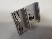 Partij bevestigingsmateriaal t.b.v. zonnepanelen - ca. 200 stuks - afbeelding 2 van  4