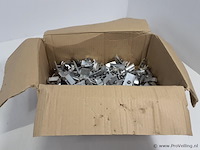 Partij bevestigingsmateriaal t.b.v. zonnepanelen - afbeelding 1 van  2