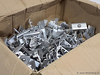 Partij bevestigingsmateriaal t.b.v. zonnepanelen - afbeelding 2 van  3