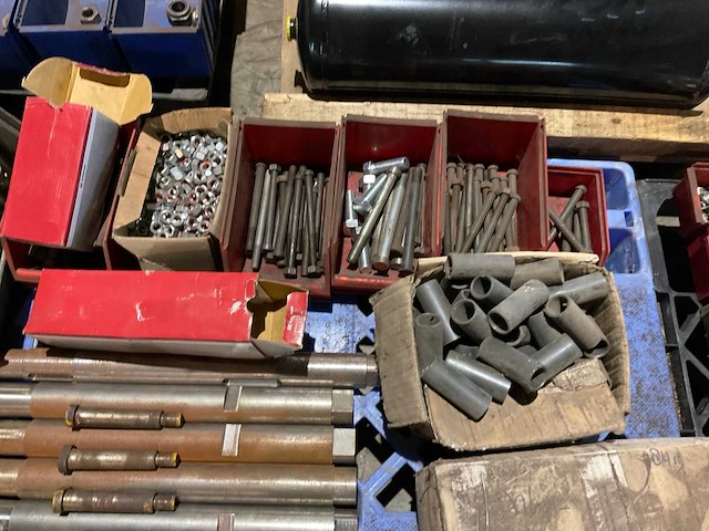 Partij bevestigingsmateriaal - afbeelding 2 van  6