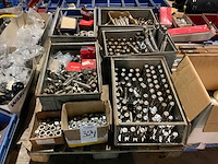 Partij bevestigingsmateriaal - afbeelding 1 van  6