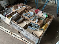 Partij bevestigingsmateriaal - afbeelding 1 van  8