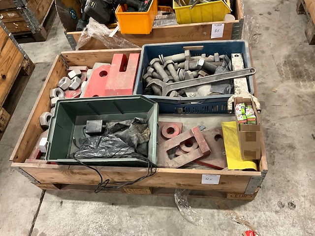 Partij bevestigingsmateriaal - afbeelding 1 van  5