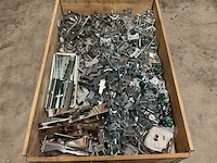 Partij bevestigingsmateriaal - afbeelding 1 van  4