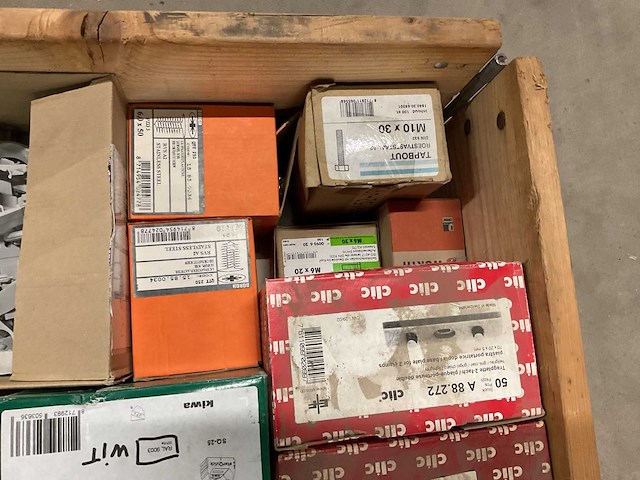 Partij bevestigingsmateriaal - afbeelding 7 van  7