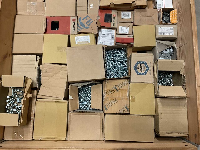 Partij bevestigingsmateriaal - afbeelding 2 van  3